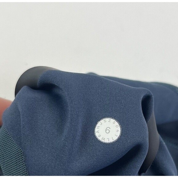 Lululemon In Movement Everlux High Rise Crop Leggings 6 Submarine Teal 19 inch - Picture 4 of 8